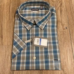Wrinkle Free Short Sleeve Button Down